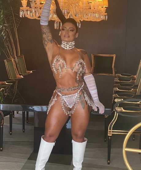 Nahá fotka uniklých OnlyFans od Leila Dantas