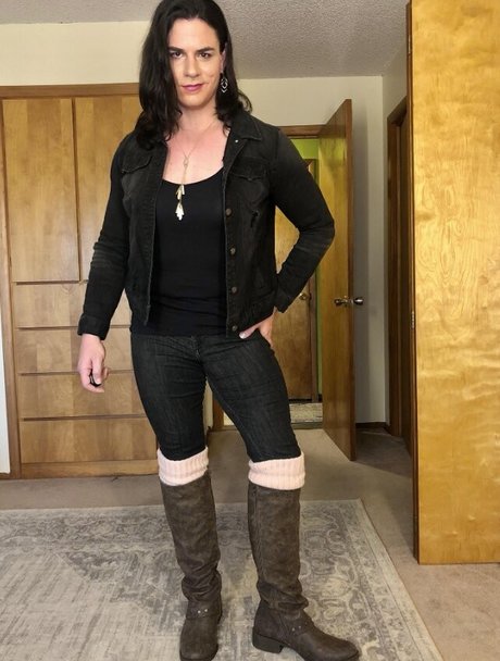 Ms Amber Guesa OnlyFans