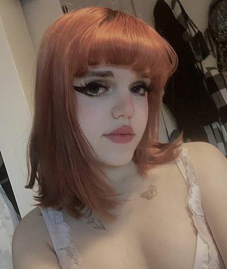 Foto desnuda filtrada de OnlyFans de Thisisstillfae