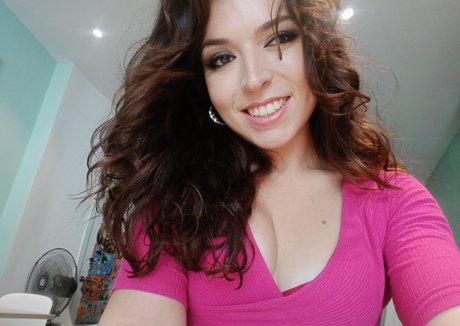 Nahá fotka uniklých OnlyFans od Vibes Victory