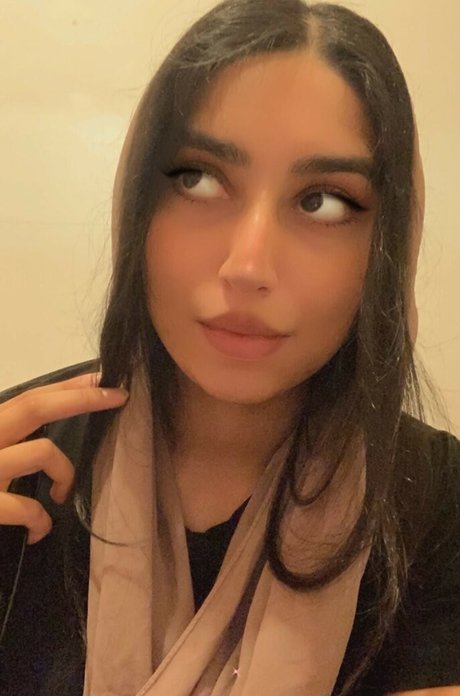 Galinaxgoddess Uk Muslim  nude leaked OnlyFans photo