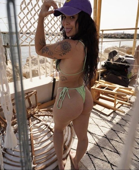 Foto di nudo di fuga di OnlyFans di Justinemaarc