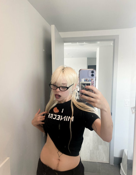 Vampyr4u OnlyFans 유출 누드 사진