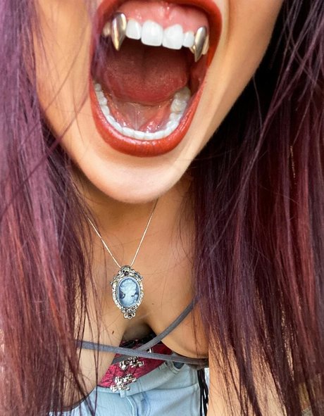 Vickipsythemoore