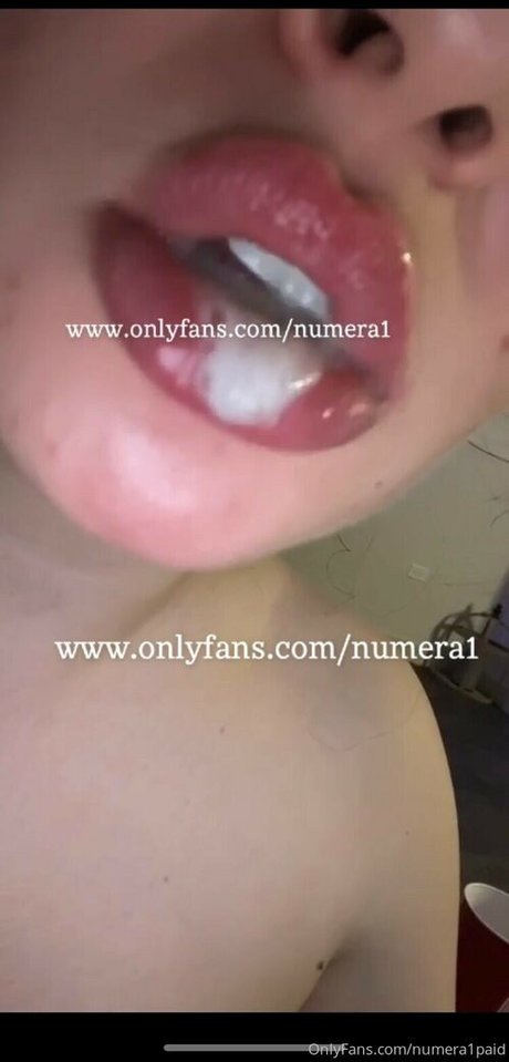 Nøgent lækket OnlyFans-billede af Valentina Jade
