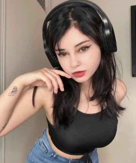 Nøgent lækket OnlyFans-billede af Bbangeluwu