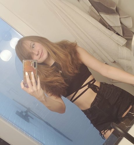 Vicky Kunia