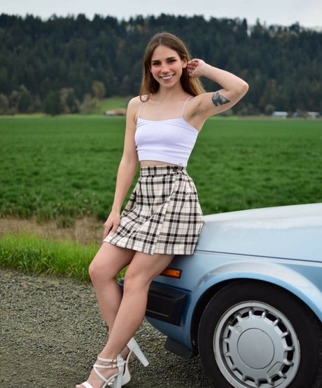 Nøgent lækket OnlyFans-billede af Petitebbpeach