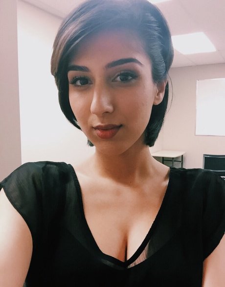 Foto di nudo di fuga di OnlyFans di Jasdeep Johal