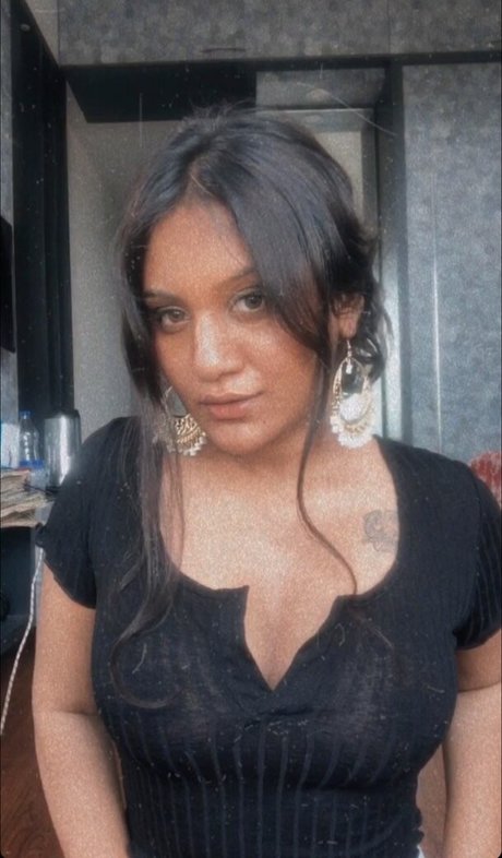 Nahá fotka uniklých OnlyFans od Smrithyy