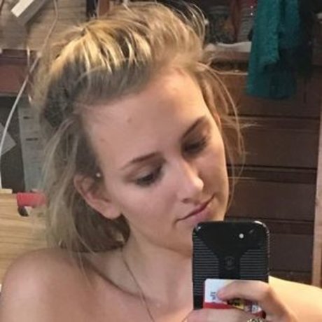 Bailey Anne Hector OnlyFansリークヌード写真