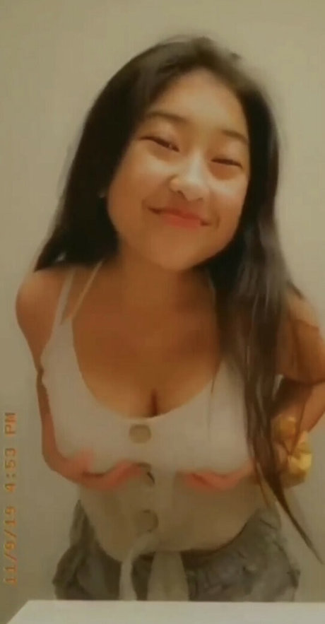 Foto nua vazada do OnlyFans de Brattyrikku