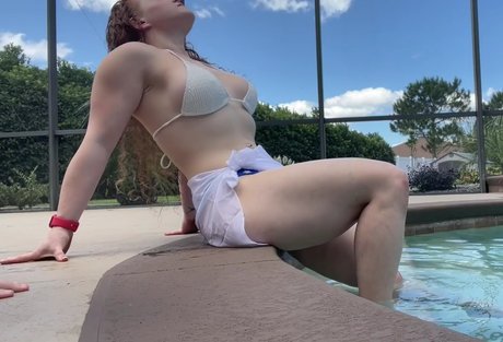 Naken läckt OnlyFans-bild av Brie Haze