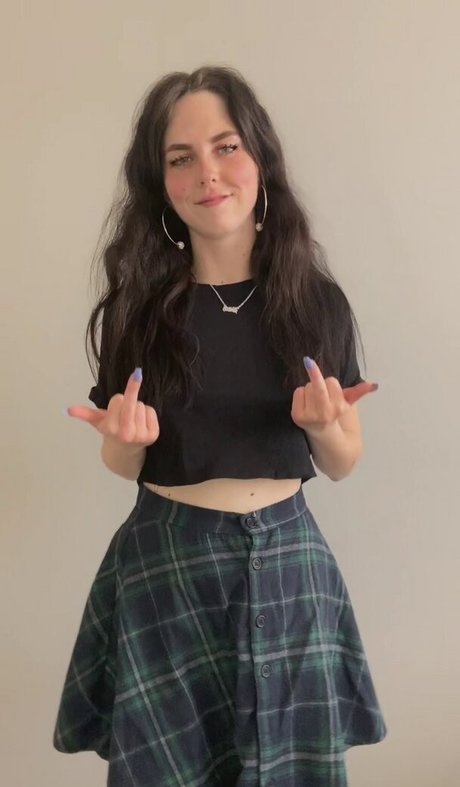 Nacktes geleaktes OnlyFans-Foto von Olivia Evenstar