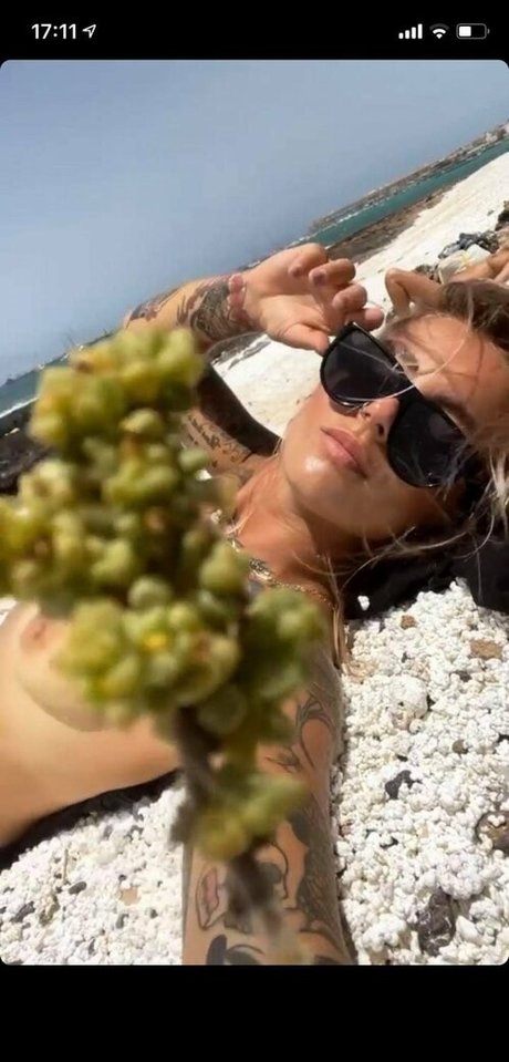 Nahá fotka uniklých OnlyFans od Panikotta