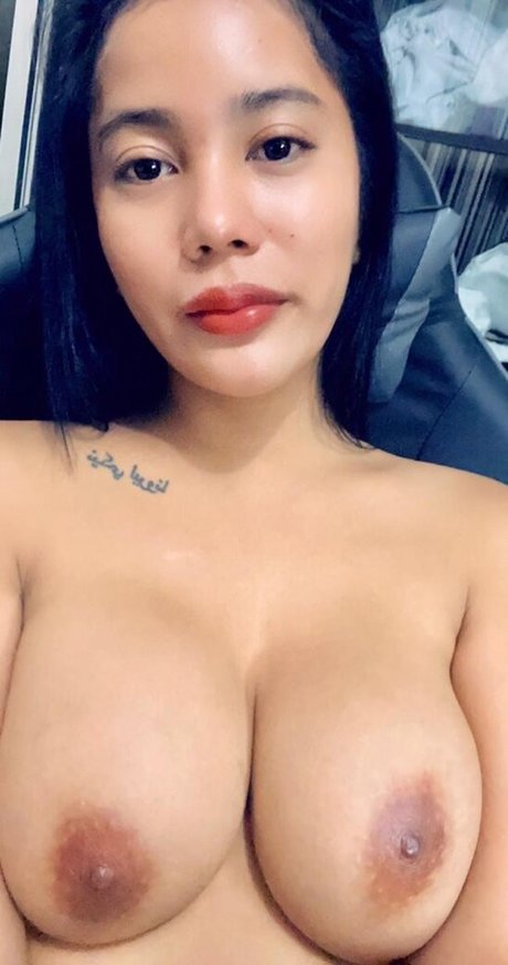Nikki Lerona