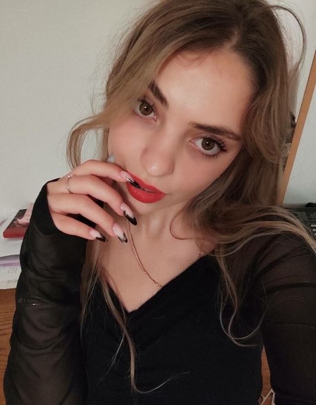 Nahá fotka uniklých OnlyFans od Monica0103