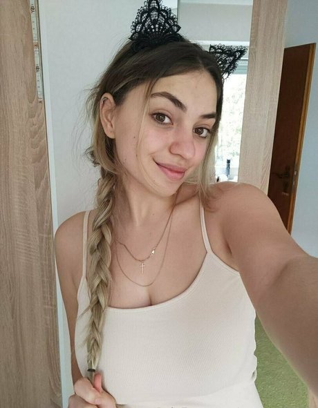 Monica0103