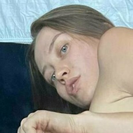 Naken läckt OnlyFans-bild av Kitty Baby