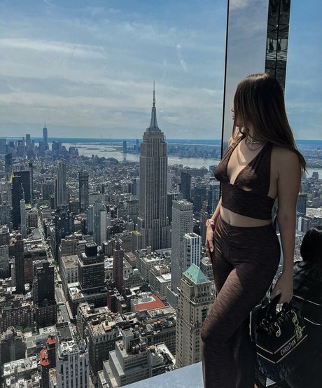 Nacktes geleaktes OnlyFans-Foto von Trivitv