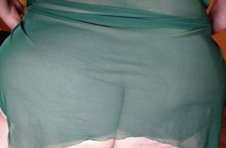 Alaston vuotanut OnlyFans-kuva Mandymounds