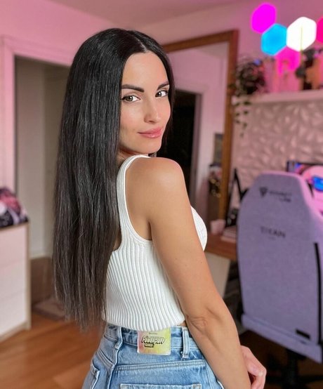 Naken läckt OnlyFans-bild av Kafkanya