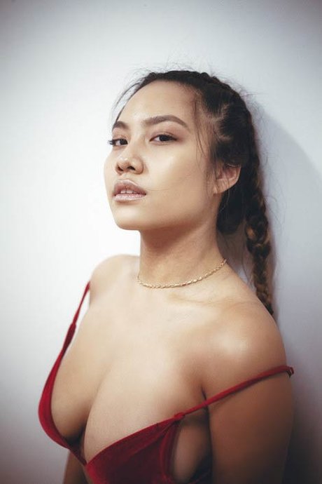 Nagie wyciekłe zdjęcie OnlyFans od Victoria Kuang
