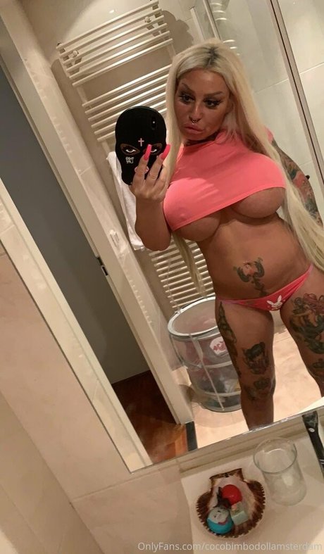 Foto nua vazada do OnlyFans de Coco Bimbodoll Amsterdam