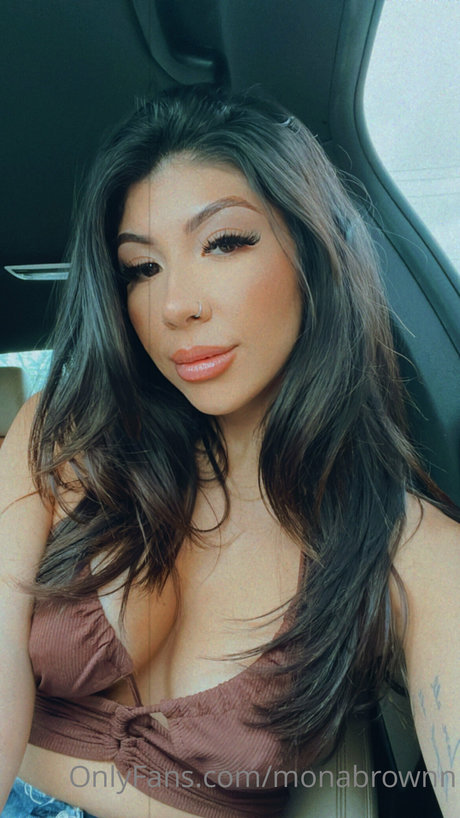 Nacktes geleaktes OnlyFans-Foto von Mona Rhazi