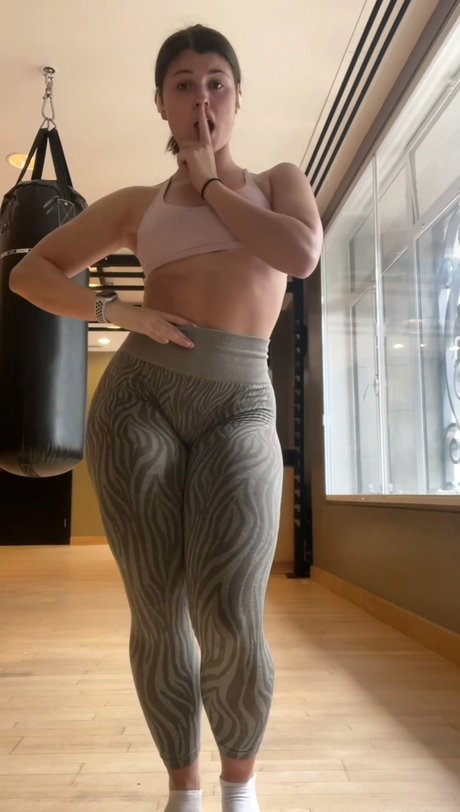 Elle Edwards