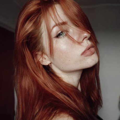 Обнаженная фотография утечки OnlyFans от Innervus