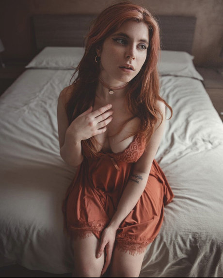 Lucilla Jiggly