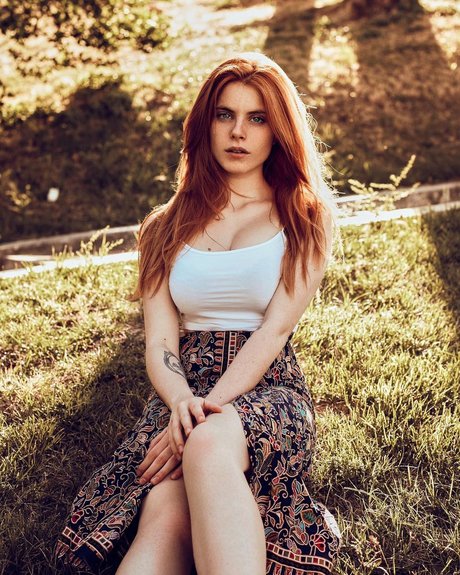 Naken lekkede OnlyFans-bilde av Lucilla Jiggly