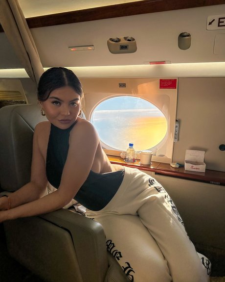 Naken lekkede OnlyFans-bilde av Sofia Jamora