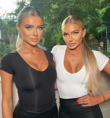 Naakte gelekte OnlyFans-foto van Daisey Odonnell