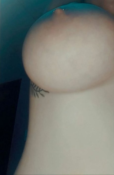 Nahá fotka uniklých OnlyFans od Daniela Pereira