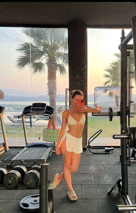 Sinem Ozgur