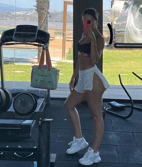 Sinem Ozgur