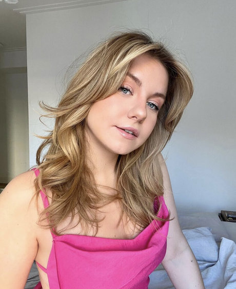 Naakte gelekte OnlyFans-foto van Kel Missesvlog