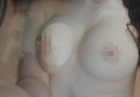 Naken lekkede OnlyFans-bilde av Sassy Cassi