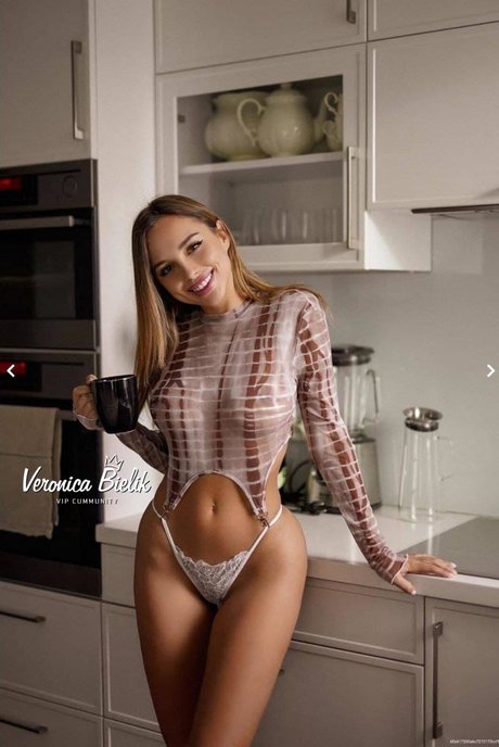 Nøgent lækket OnlyFans-billede af Veronica Bielik
