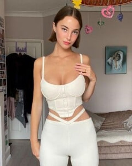 Amelie Manzoli