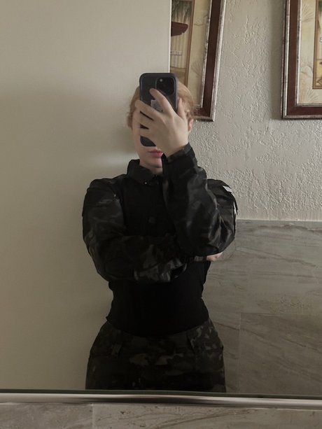 Initialelon OnlyFans 유출 누드 사진