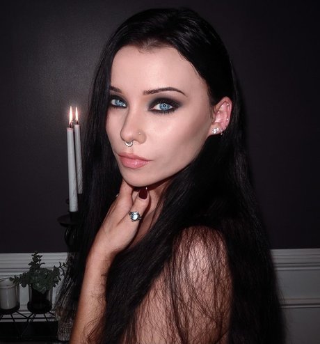 Naken lekkede OnlyFans-bilde av Kathy Schaefer