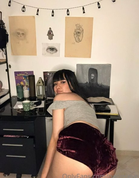 Naomieve