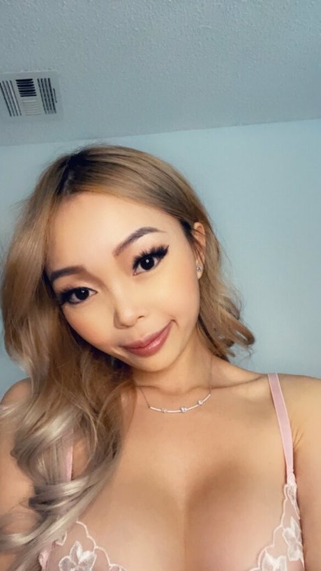Nahá fotka uniklých OnlyFans od vboo