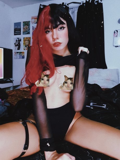 Nahá fotka uniklých OnlyFans od Kurohimexx