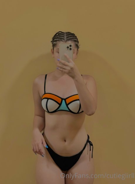 Nahá fotka uniklých OnlyFans od Mariana Castro