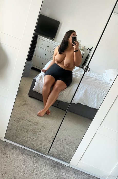 Imogen Grace