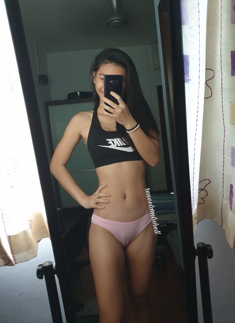 Nahá fotka uniklých OnlyFans od Renee